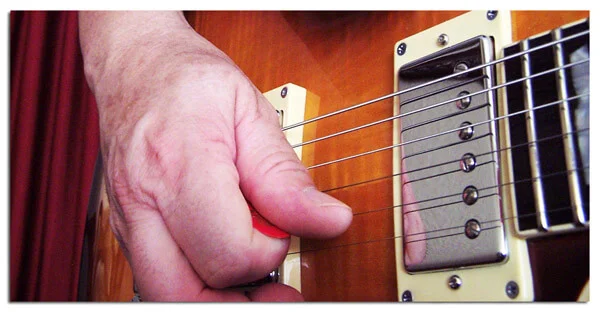 Artificial Harmonics Guitar