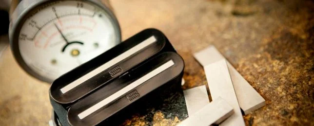 Guitar Pickups OUTPUT